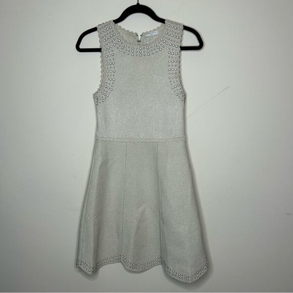 Sandro Paris Embellished Faux Pearls Scalloped Hem Sleeveless Cream Size 38 - Picture 1 of 9